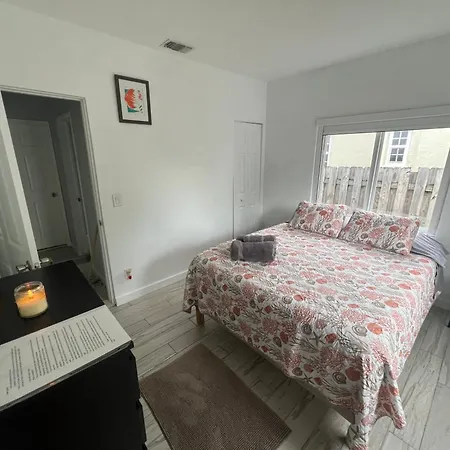 Cozy Room In A Quiet Home